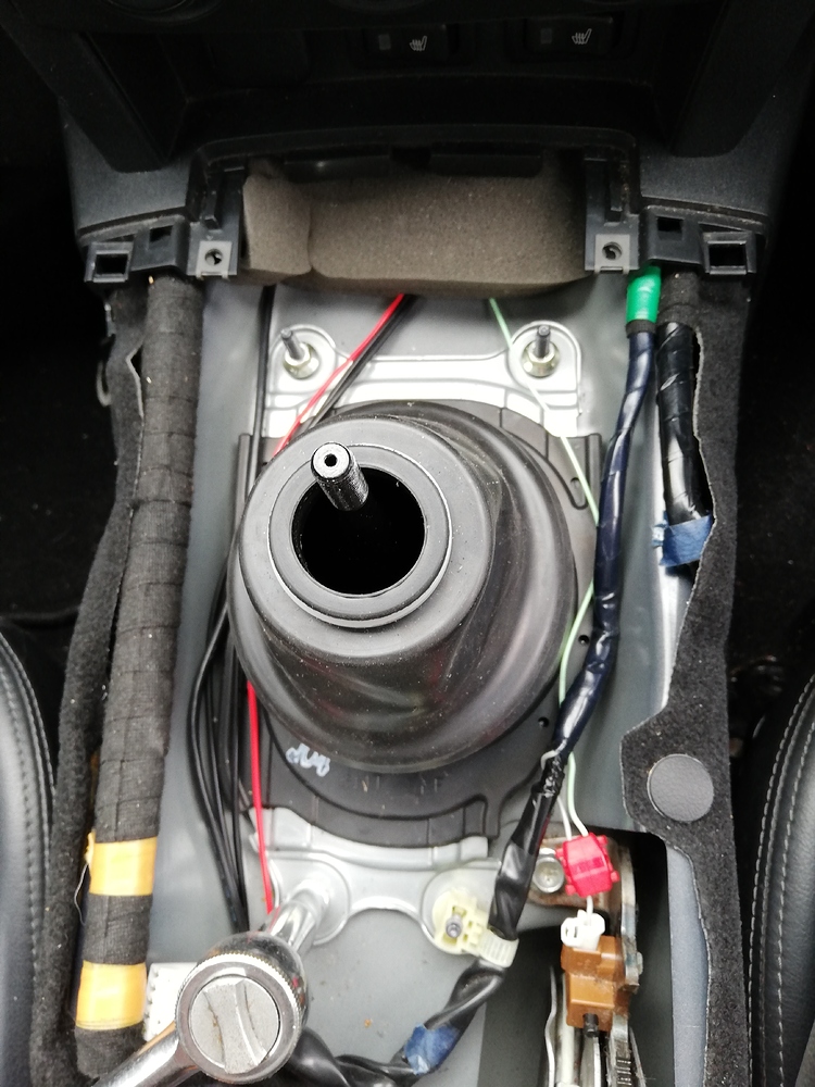 Notchy gear change selector limit plate wear on NC 6 Speed Engine