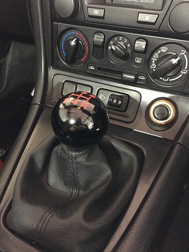 CFF1777D-7EF2-4AE8-8F74-1E5B8C00EDC1