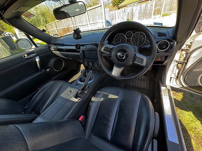 04_Interior