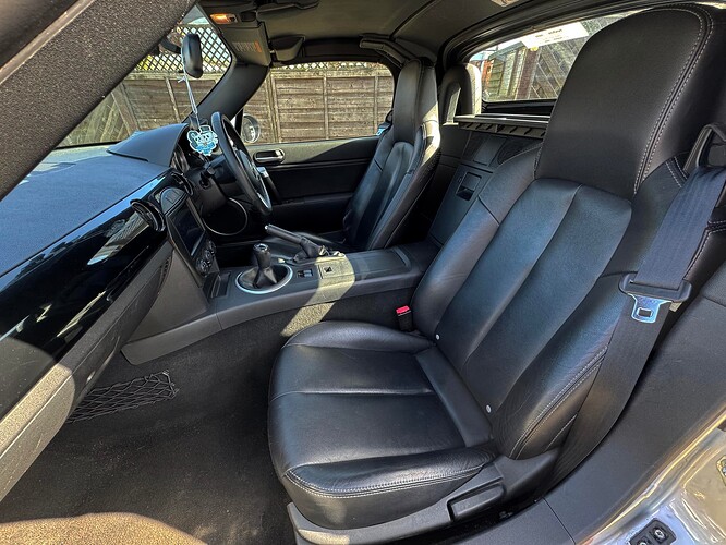 05_Interior2