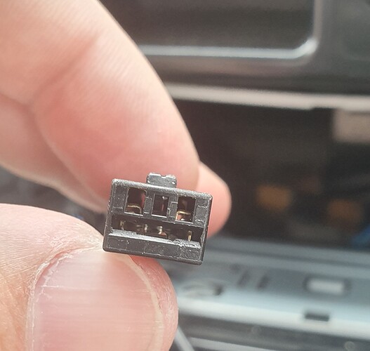 BlackConnecter_only_front