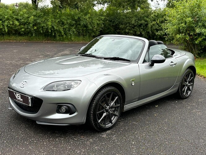 mazda-mx-5-convertible-petrol-a33ea6a546ac