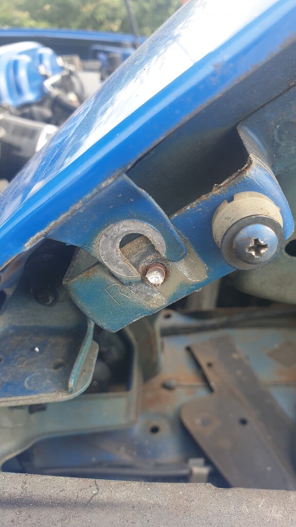 Mk1 headlight cover bolts ID help Body, Interior & Styling MX5