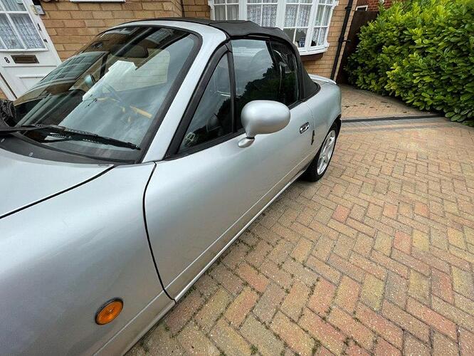 1991 Eunos 5 Speed Manual  (3)