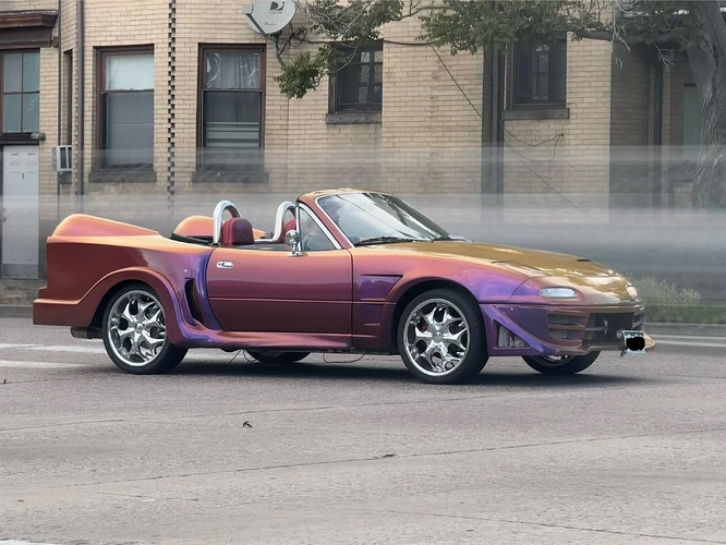 i-found-this-weird-miata-yesterday-v0-fxo0zbo5fs3d1