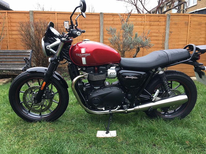 Triumph Street Twin