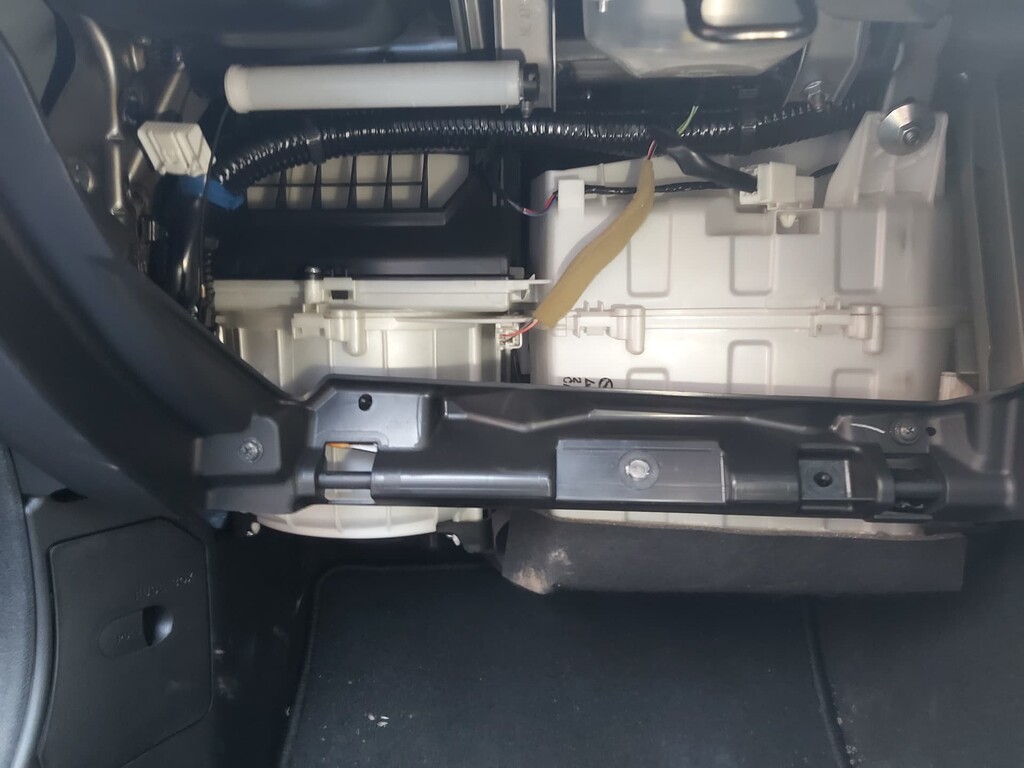 Heater fan noise Electrics & ICE MX5 Owners Club Forum