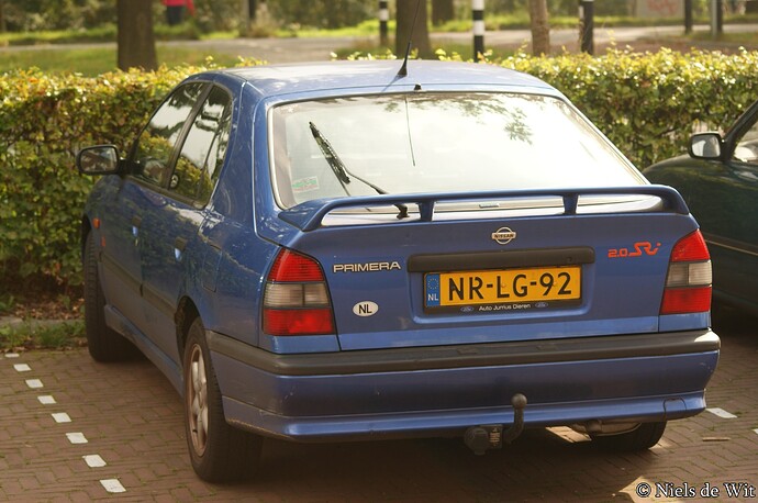 1996_Nissan_Primera_2.0_SRi_(15427161101)