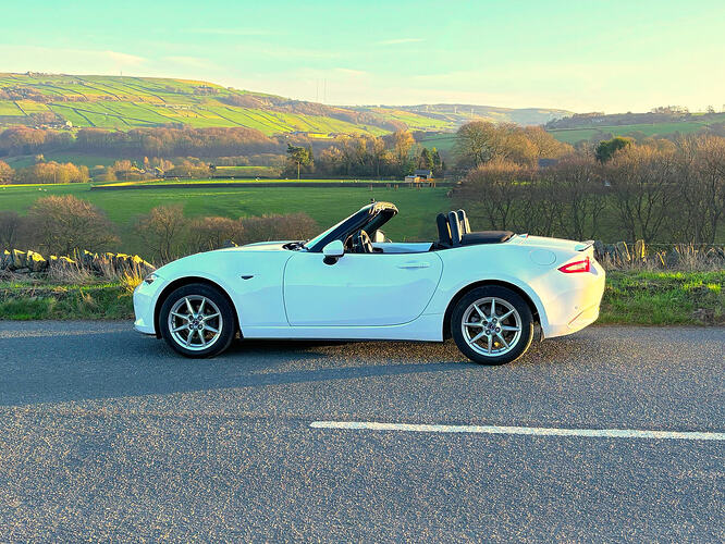 MX5 Saddleworth Road