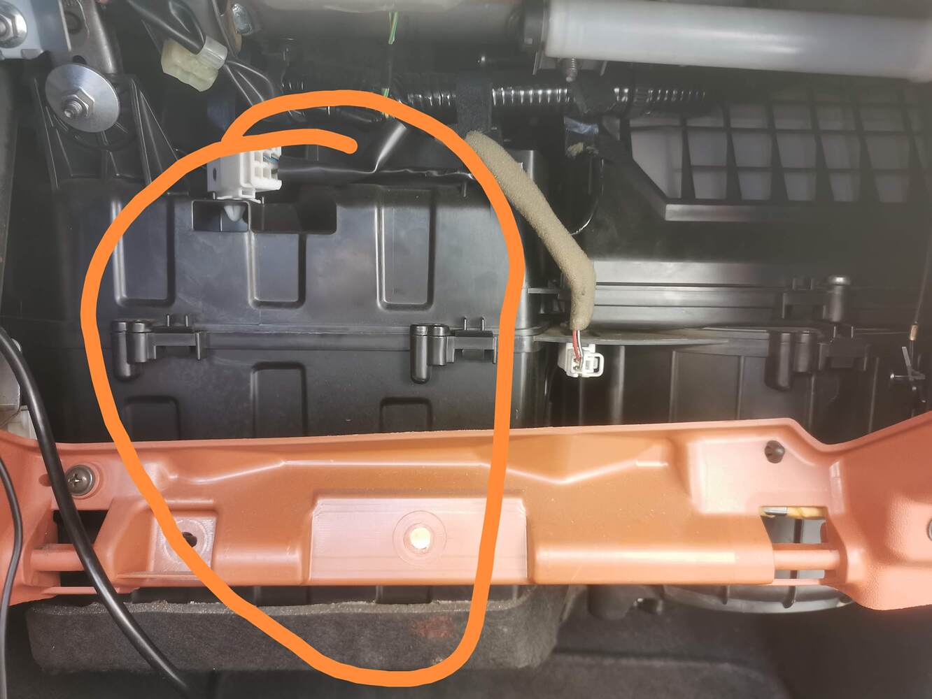 MX5 NC rattle behind glove box Body, Interior & Styling MX5 Owners