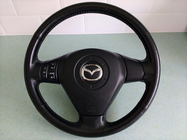 2004 mazda rx8 steering wheel