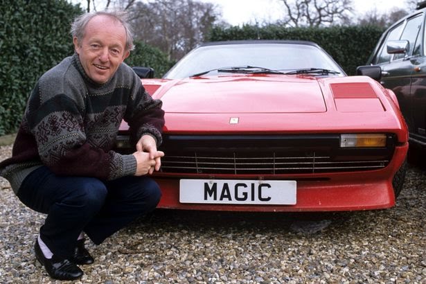 0_Paul-Daniels-and-his-Ferrari-with-number-plate-that-reads-MAGIC