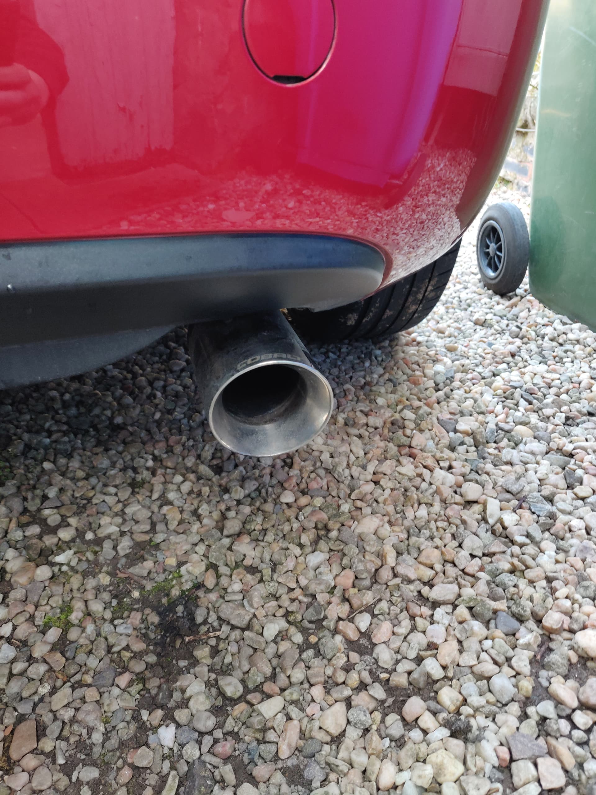Exhaust uneven? Engine, Transmission, Exhaust etc MX5 Owners Club