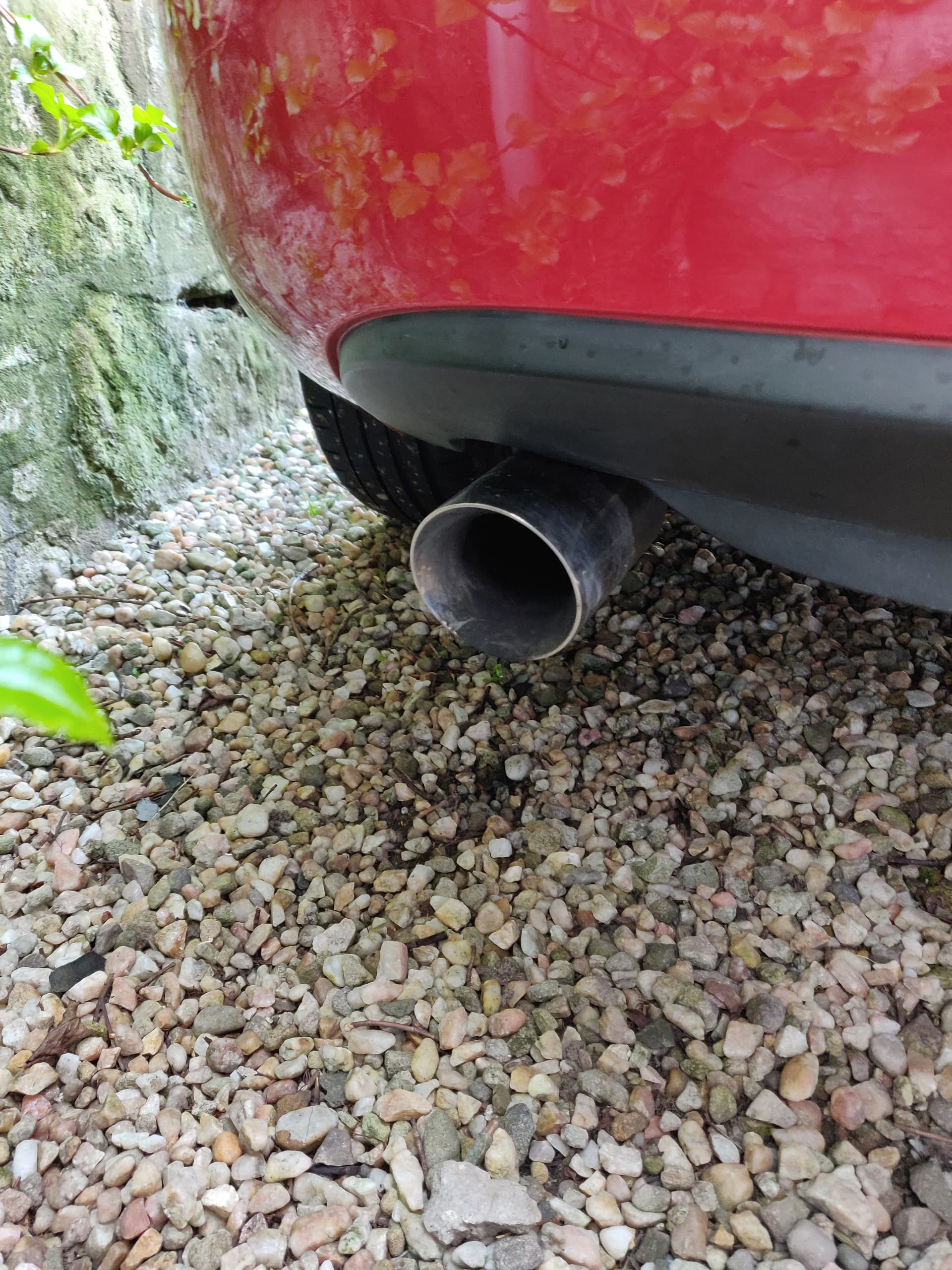 Exhaust uneven? Engine, Transmission, Exhaust etc MX5 Owners Club